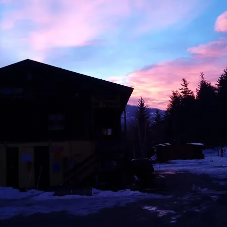 Kamp alanı Yoghi E Bubu *