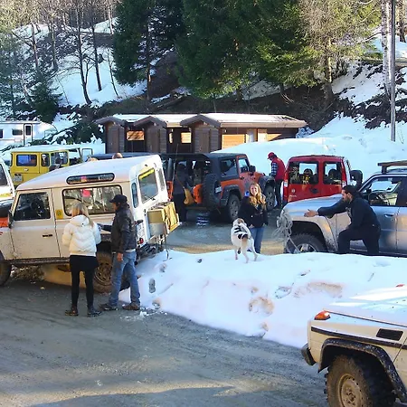 Κάμπινγκ Yoghi E Bubu