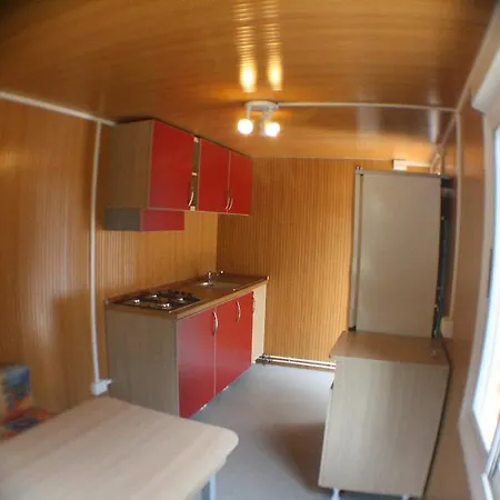Yoghi E Bubu Campingplads *